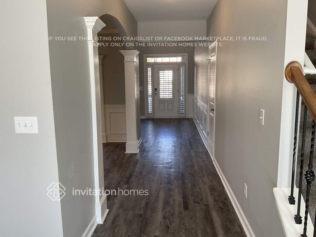 Building Photo - 4650 Sundance Cir