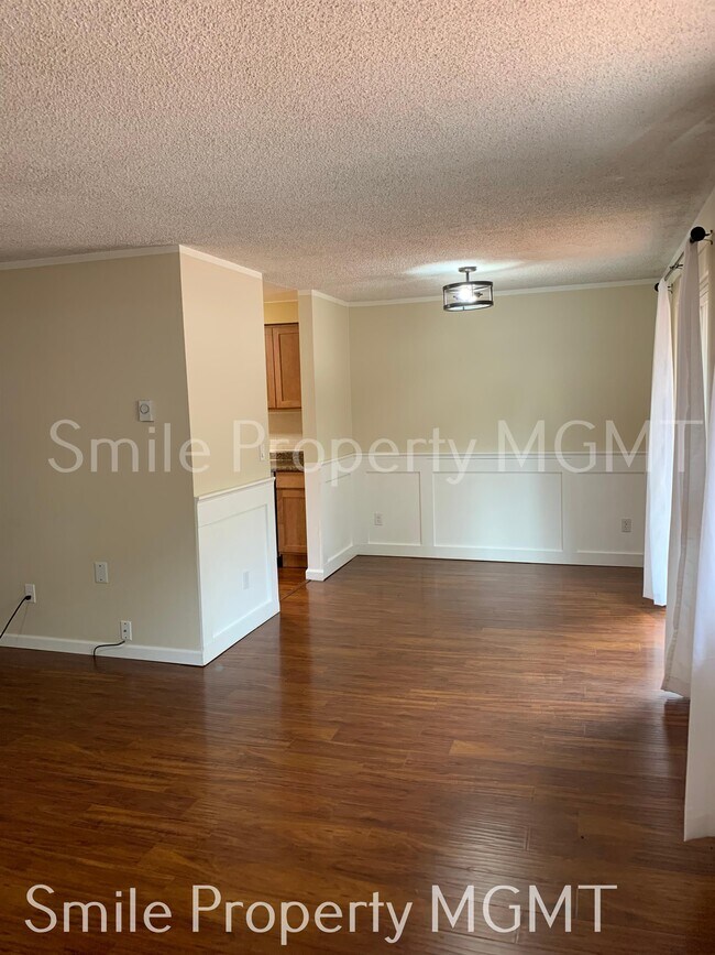 Building Photo - 3819 SE 130th Ave