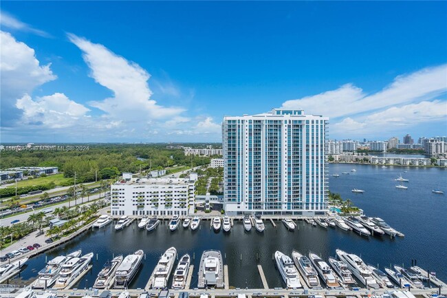 Building Photo - 17111 Biscayne Blvd