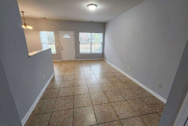 Foto del edificio - 385 Brookview Dr