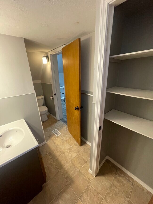Foto del edificio - 1103 N 8th St