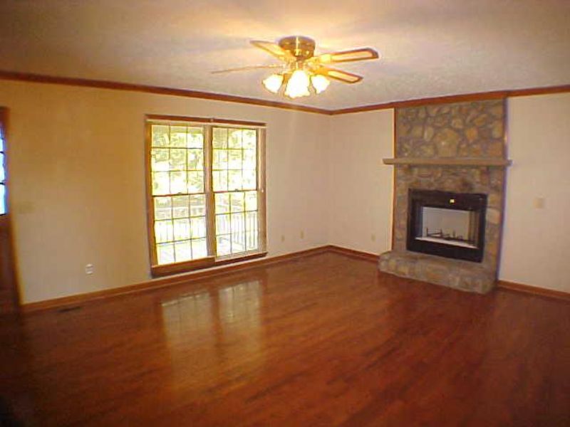 Building Photo - 15 Bobwhite Trl