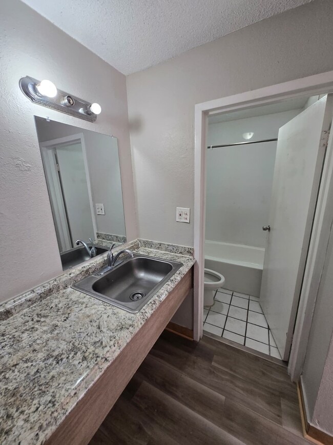 Building Photo - 7900 S Orange Blossom Trl