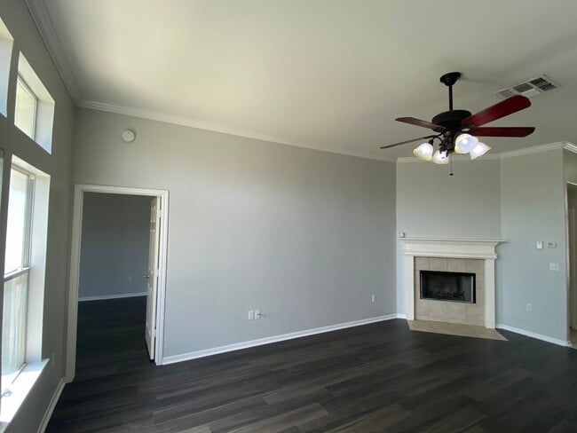 Building Photo - 109 Aimable St