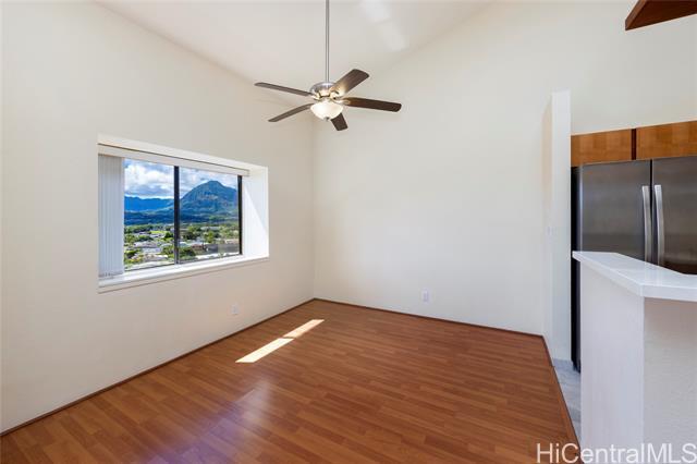 Foto del edificio - 46-049-49 Aliianela Pl