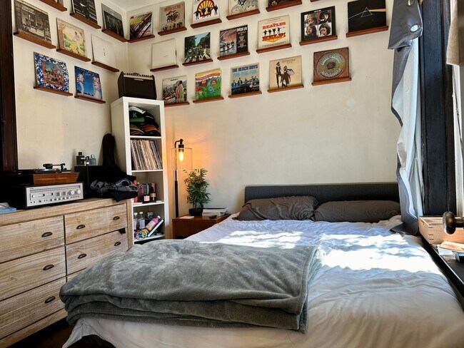 Bedroom #1 - 2465 N Lincoln Ave