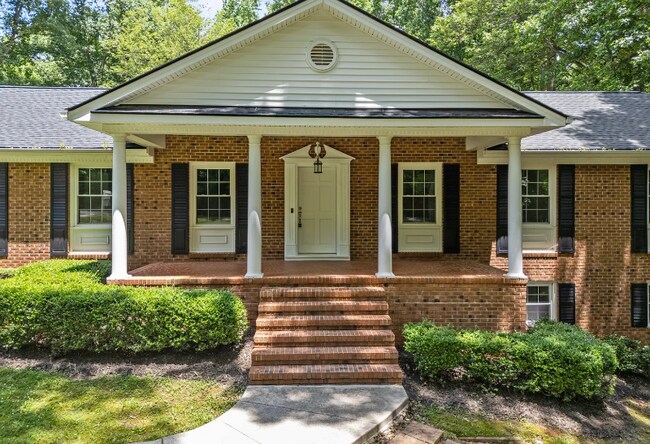 Foto del edificio - 3204 Manor Ridge Dr