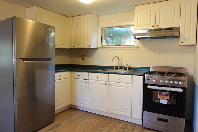 Foto del edificio - 37 Hillside Ave