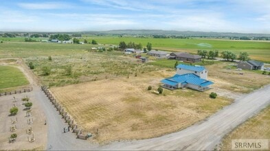 Building Photo - 506 N 2420 E