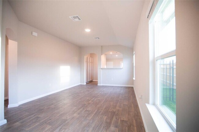 Building Photo - 1525 Arborside Dr