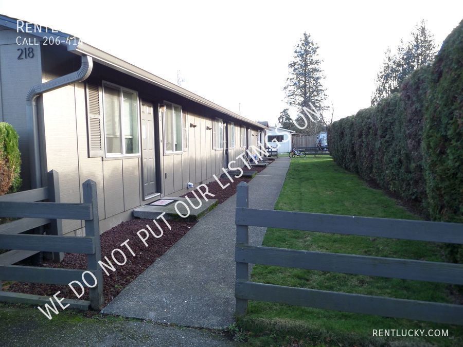 Primary Photo - 218 3rd Ave SW