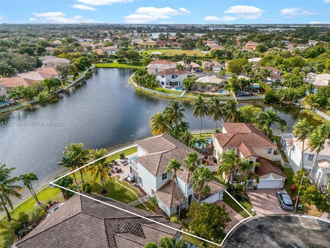 Building Photo - Southwest 28th Street, Miramar, FL 33027 - 4 BR 3.5 BA single-family home