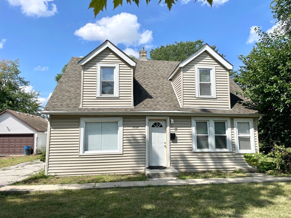 Primary Photo - 3724 Ruby St