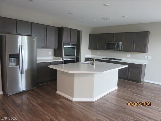 Foto del edificio - 1012 Huckburn Ave