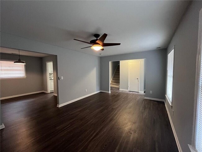 Building Photo - 4016 Elmscourt Dr