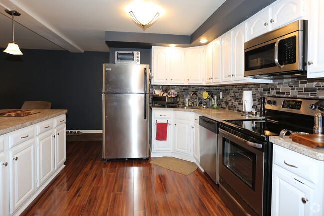 Kitchen - Village Pines Apartments