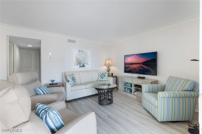 Foto del edificio - 25710 Hickory Blvd