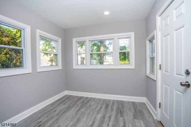 Foto del edificio - 116 N 15th St