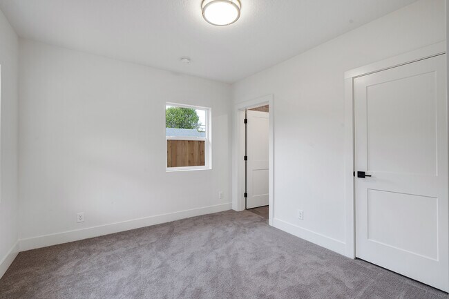 Foto del edificio - 17775 SW Alexander St