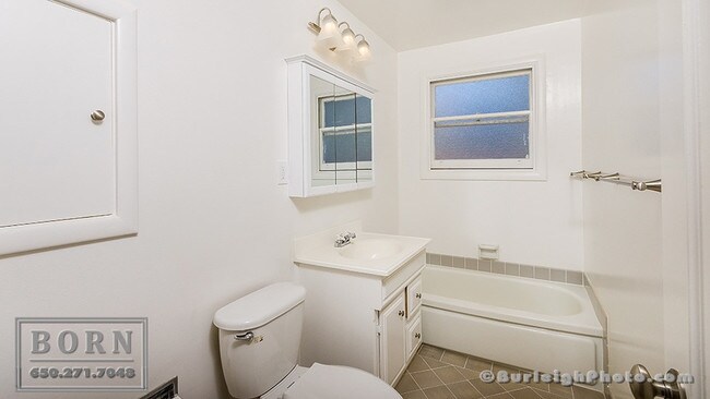 Foto del edificio - 2063 Oregon Ave