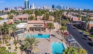 Building Photo - 5361 Indian River Dr