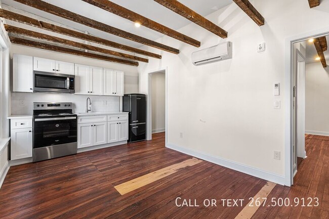 Building Photo - Charming 1BR/1BA unit in great location.  ...