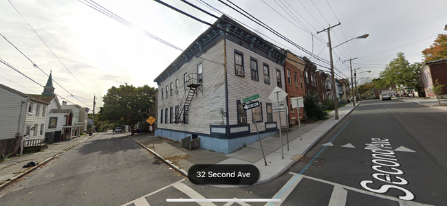 Building Photo - 32 2nd Ave