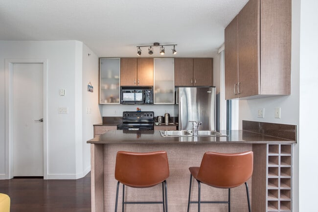 Building Photo - 1207-909 Mainland