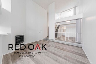 Building Photo - 8309 Cedros Ave