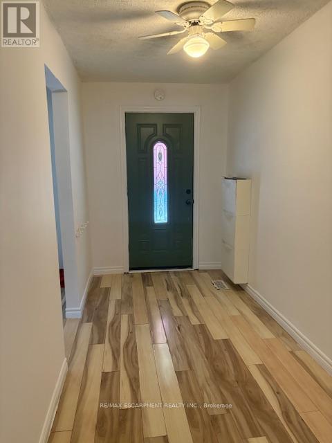 Building Photo - 89 Shaw St