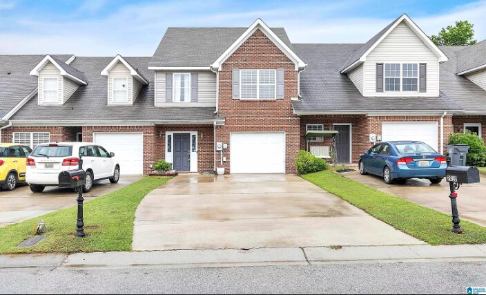 Foto principal - 2012 Queens Ct