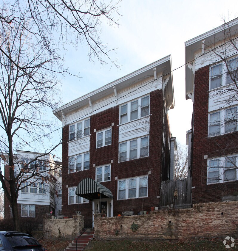Building Photo - 3801-3803 Terrace St