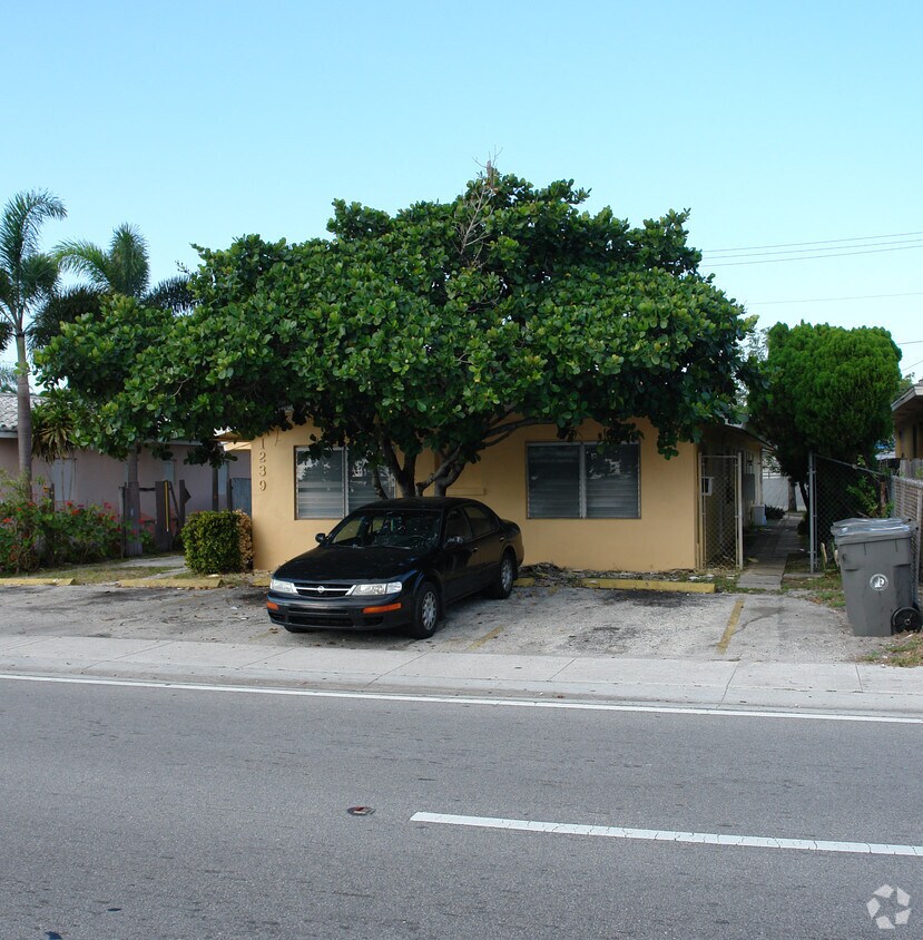 Foto del edificio - 1239 NE 15th Ave