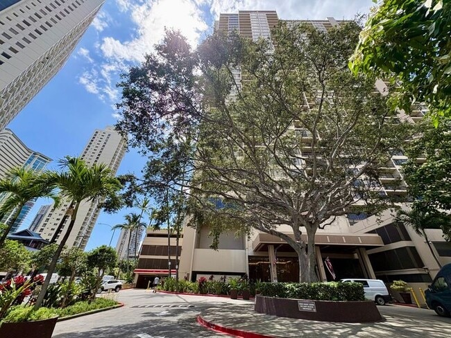 Foto del edificio - 411 Hobron Ln
