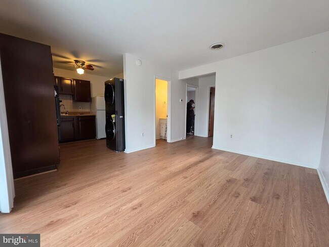 Foto del edificio - 615 Wallerson Rd