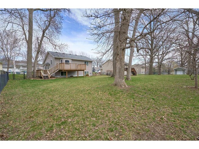 Building Photo - 6064 Deer St