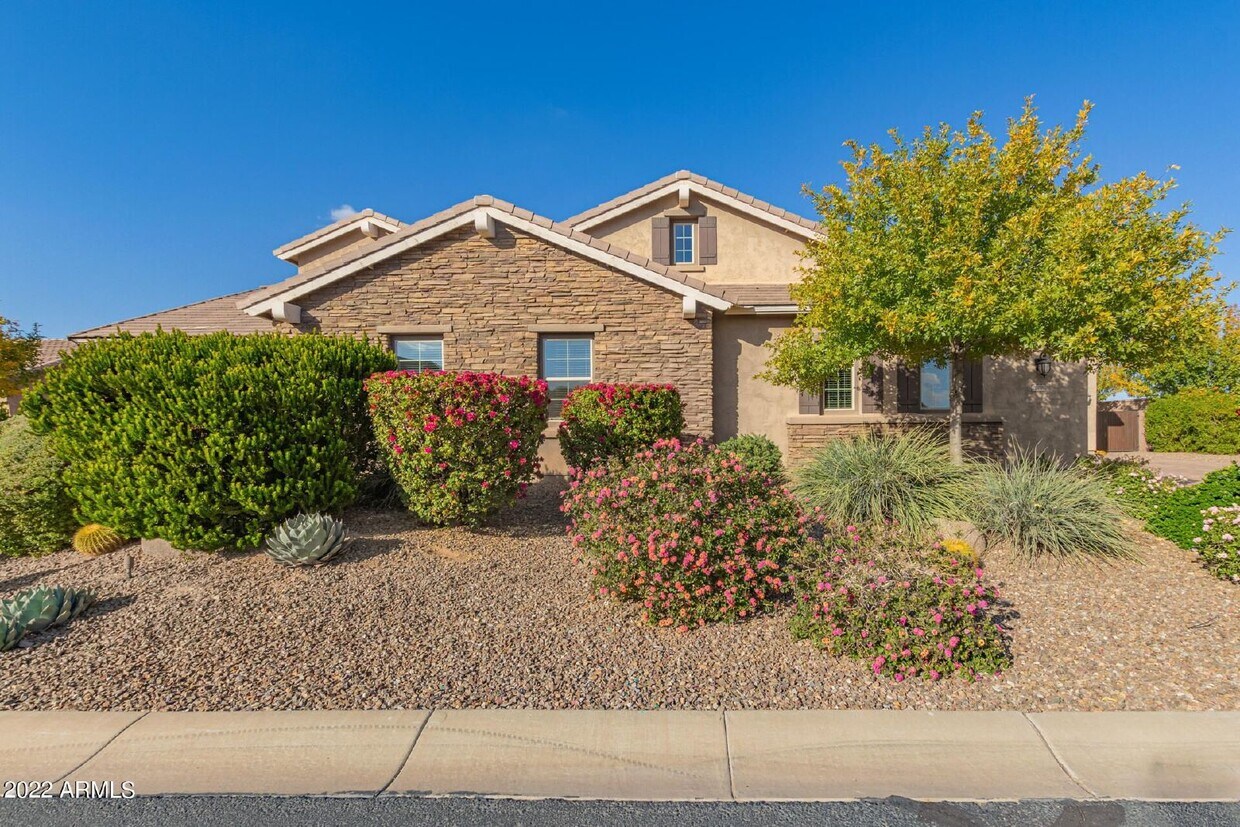 22090 E Tierra Grande Ct, Queen Creek, AZ 85142 Room for Rent in