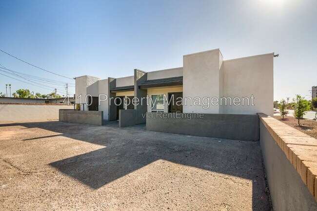 Building Photo - 103 S McKemy St