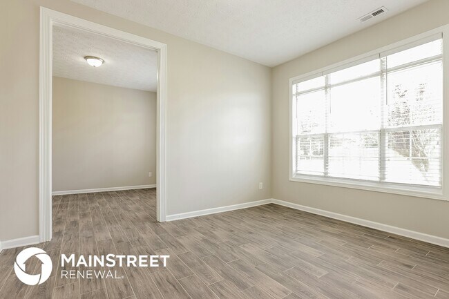 Foto del edificio - 7590 Winderemere Dr