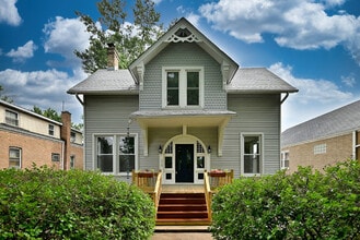 Building Photo - 6424 Sinclair Ave