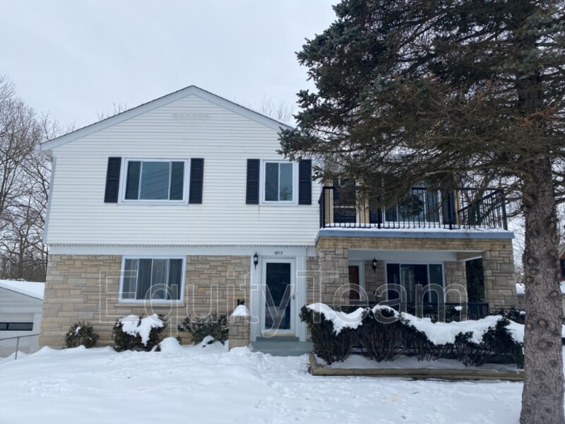 Foto principal - 6713 Beechmont Ave