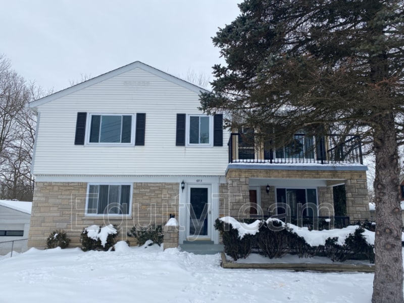 Primary Photo - 6713 Beechmont Ave
