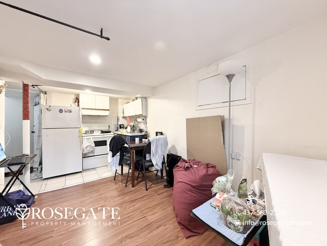 Building Photo - All-Inclusive 1-Bedroom Basement Apartment with Parking & Internet in Scarborough