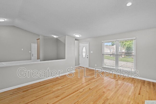 Building Photo - 1519 Harvard Way
