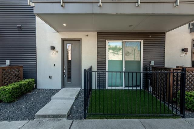 Building Photo - 4545 Bowser Ave