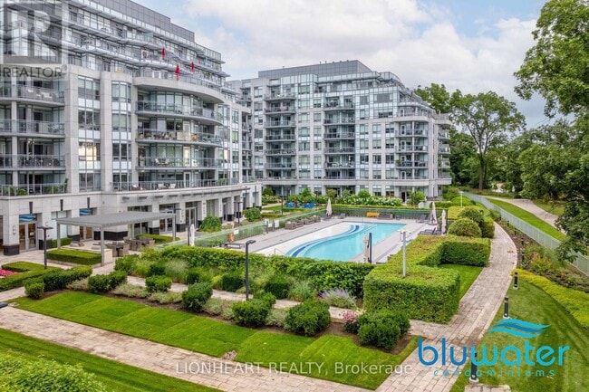 Building Photo - 3500 Lakeshore Rd W