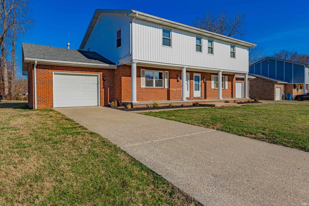 Primary Photo - 302 Bob Ct Dr