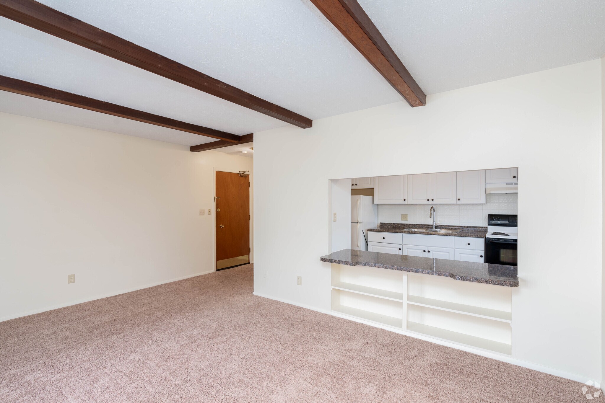 Surrey Park Apartments – photo 5