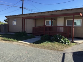 Building Photo - 5625 Sandmound Blvd