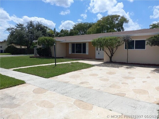 Foto del edificio - 5151 SW 101st Ave